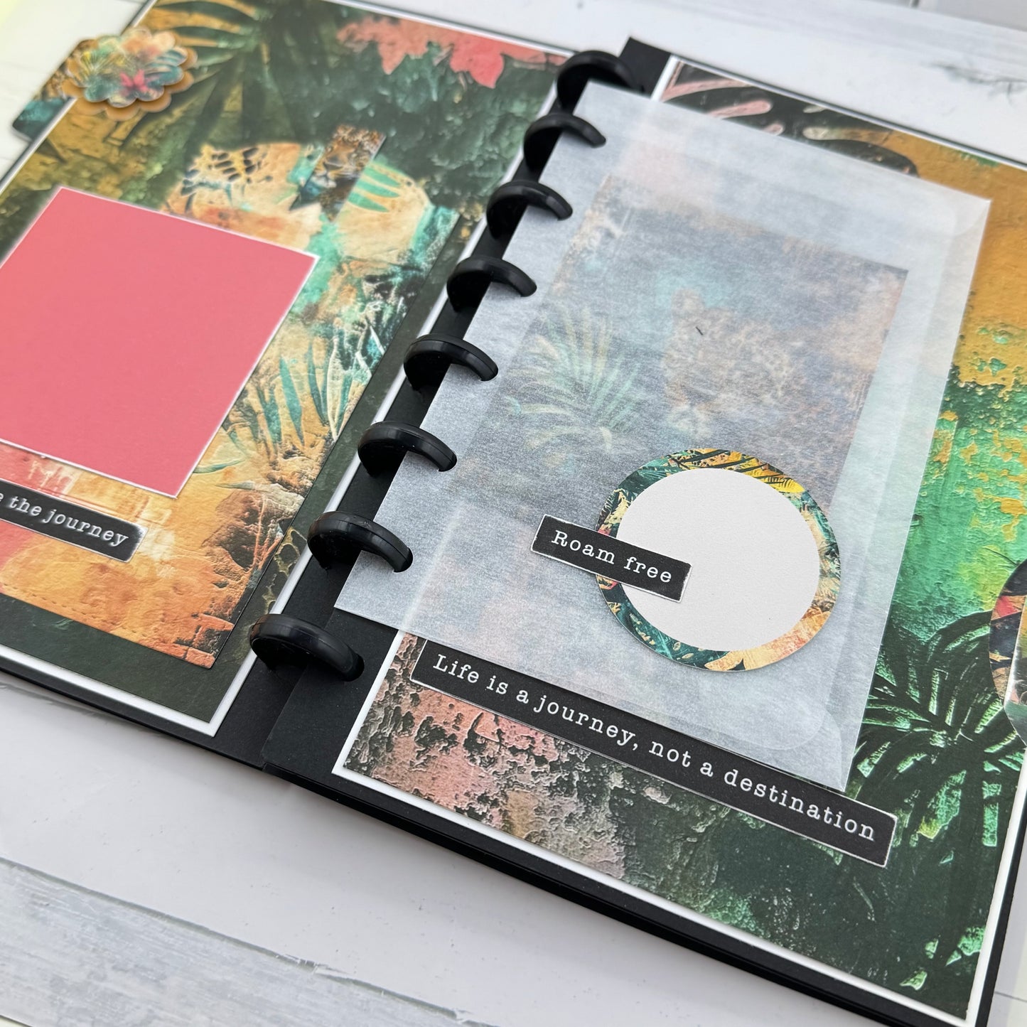 Escape The Ordinary Album Kit: Lost in the Jungle
